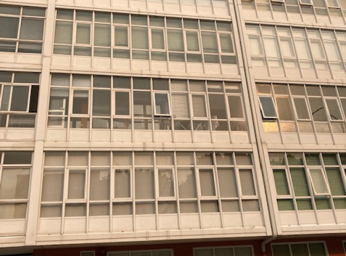 PISO SOLEADO CENTRICO DE TRES HABITACIONES - Se vende en Santiago de Compostela (A Coruña)
