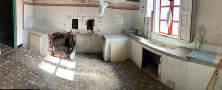 casa soleada centrica de 4 habitaciones para reformar