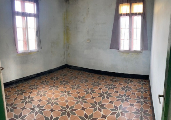 casa soleada centrica de 4 habitaciones para reformar