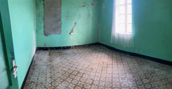 casa soleada centrica de 4 habitaciones para reformar