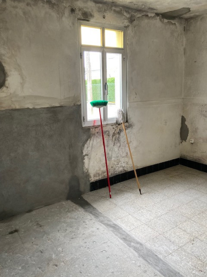 casa soleada centrica de 4 habitaciones para reformar