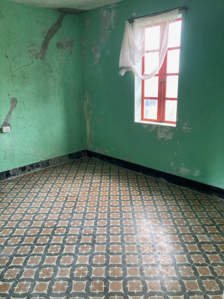 casa soleada centrica de 4 habitaciones para reformar