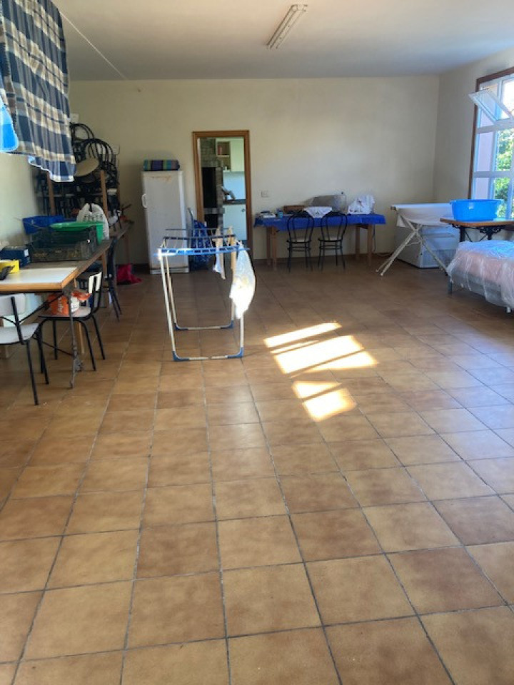 casa centrica soleada de 5 habitaciones lista para vivir