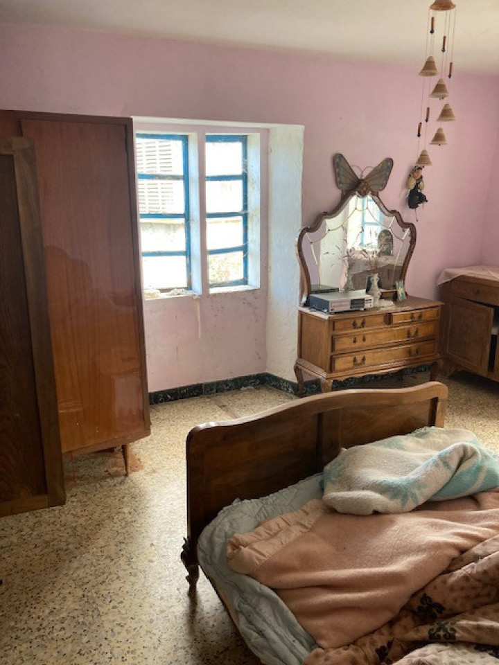 CASA DE PIEDRA SOLEADA 